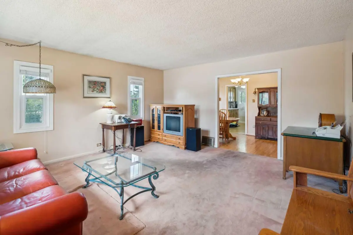 1901 Mountview Crescent NE, Calgary, Alberta T2E5N4 Sold History ...