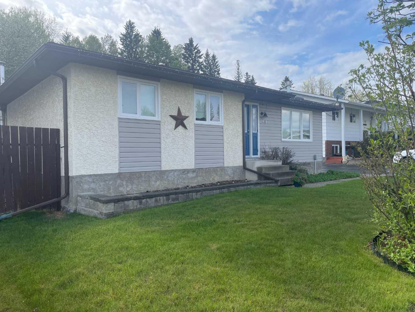 1418 55 Street, Edson, Alberta T7E1P1 For Sale HouseSigma