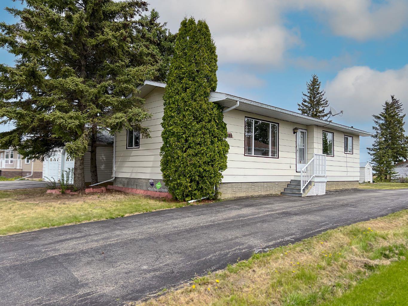 5111 49 Street, Girouxville, Alberta T0H1S0 Sold History HouseSigma