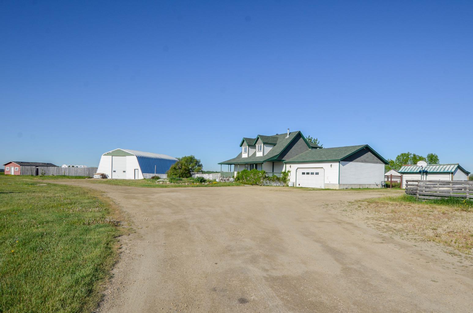 40216 Range Road 265, Rural County, Alberta T4L0H6 For Sale