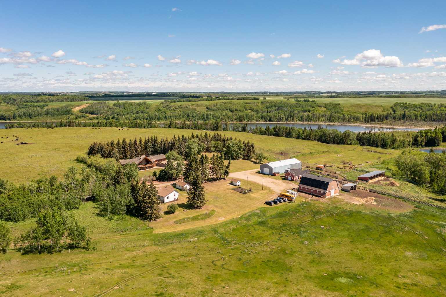 24218 Township Road 414, Rural County, Alberta T0C0Y0 For Sale