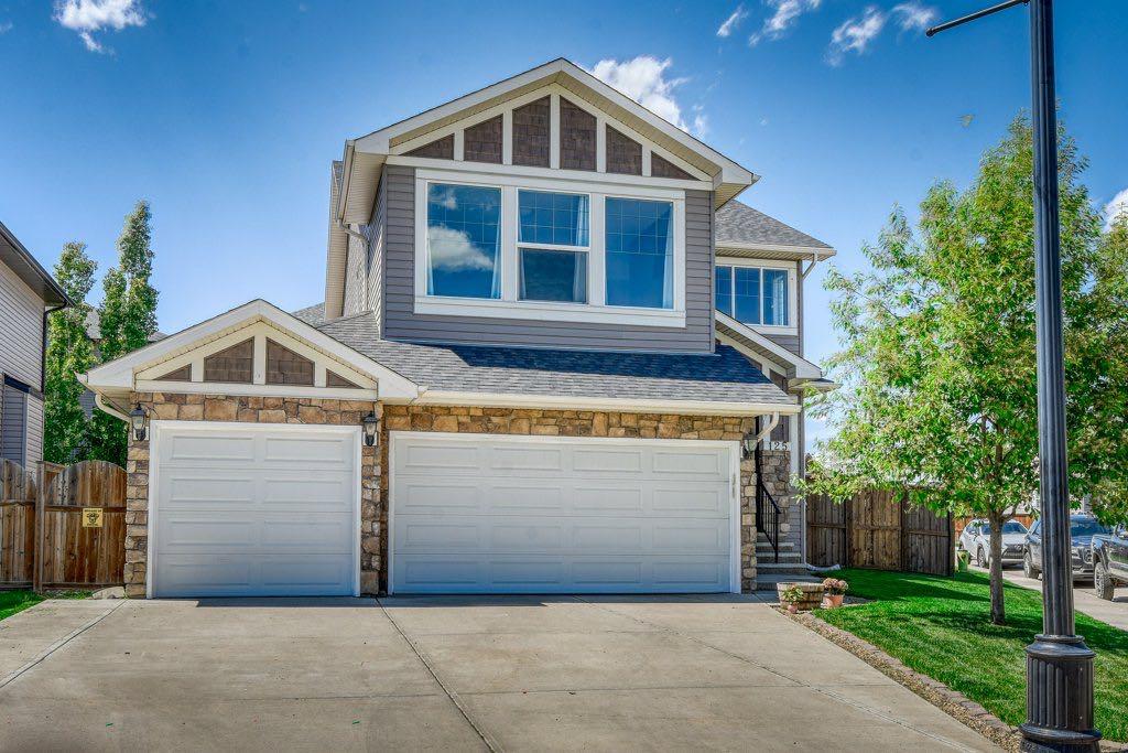 125 Rainbow Falls Row, Chestermere, Alberta T1X0N7 For Sale HouseSigma