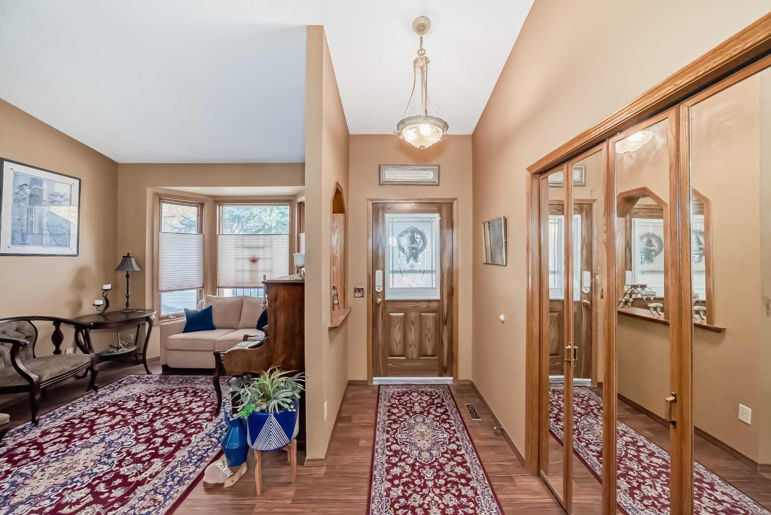 932 Mckenzie Drive SE, Calgary, Alberta T2Z1M6 For Sale HouseSigma