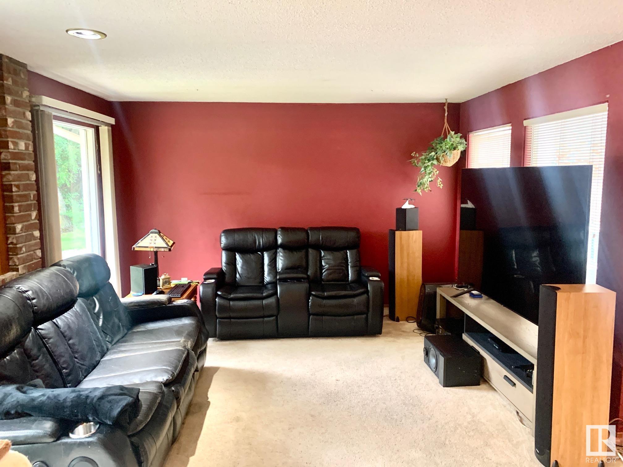 50 FERNWOOD Crescent, St. Albert, Alberta T8N1Y4 For Sale HouseSigma