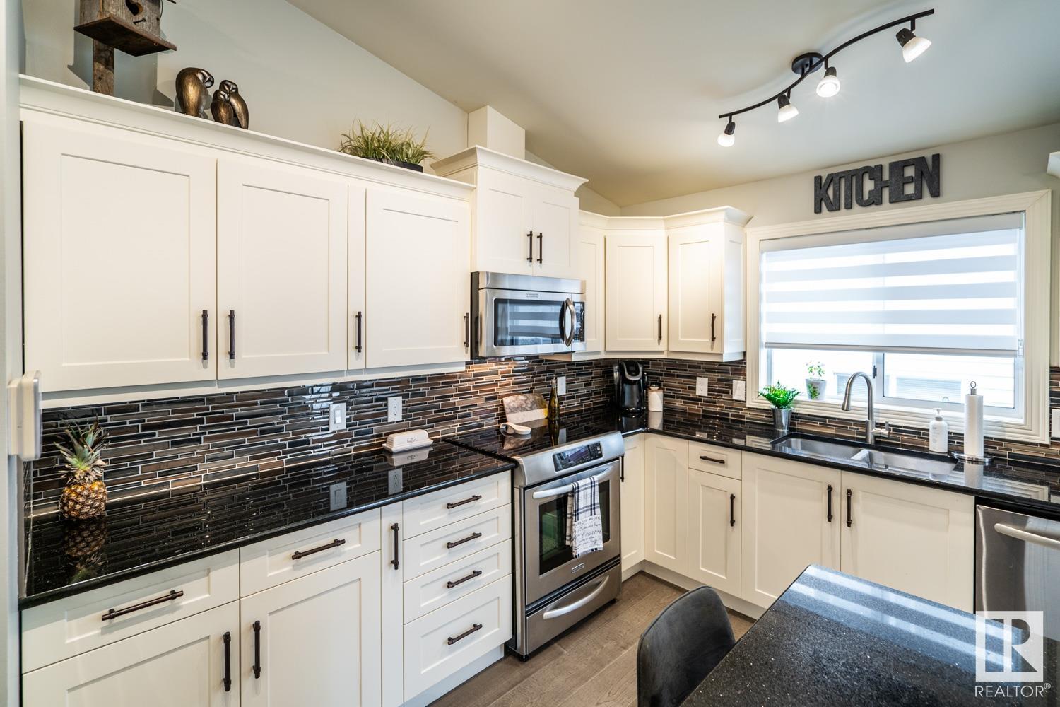 20 DARLINGTON Drive, Sherwood Park, Alberta T8H1R8 For Sale HouseSigma