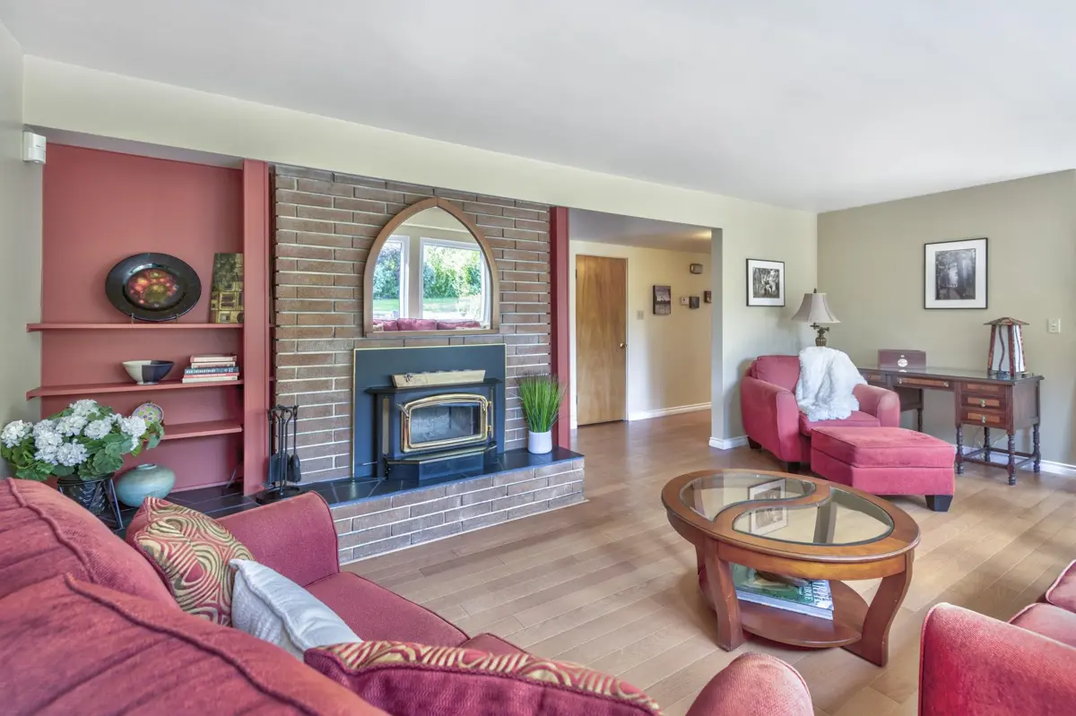 884 Eildon Street, Port Moody, British Columbia Sold History | HouseSigma