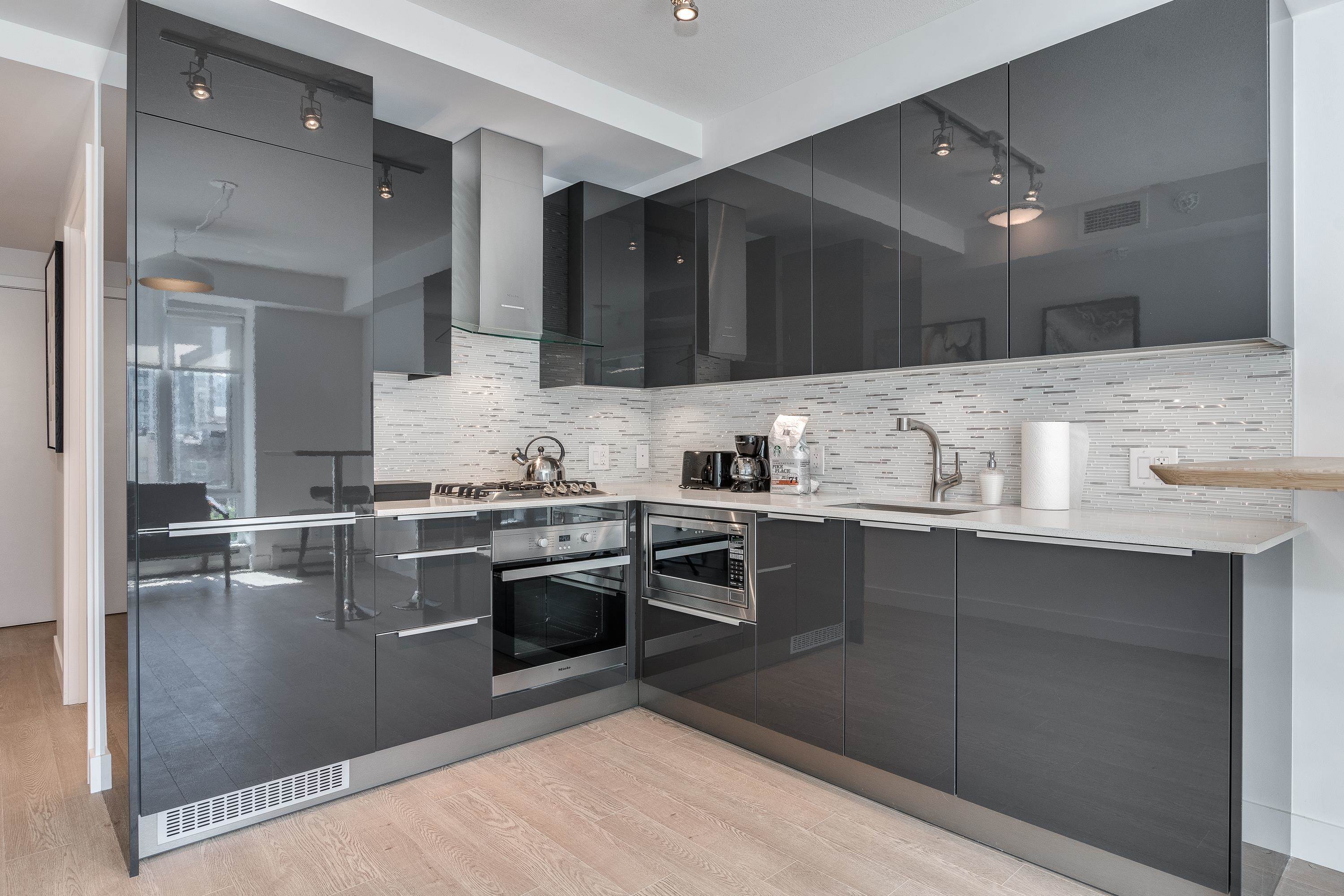 Unit 1506 - 1283 Howe Street, Vancouver 4