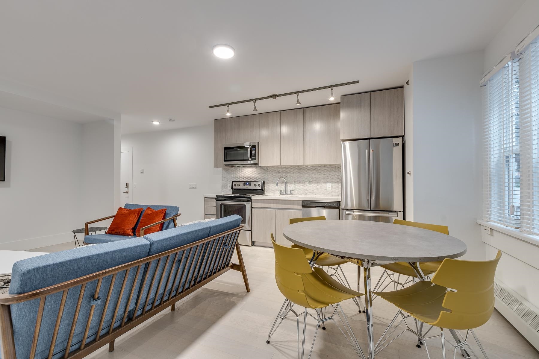 Unit 101 - 1425 Haro Street, Vancouver 3