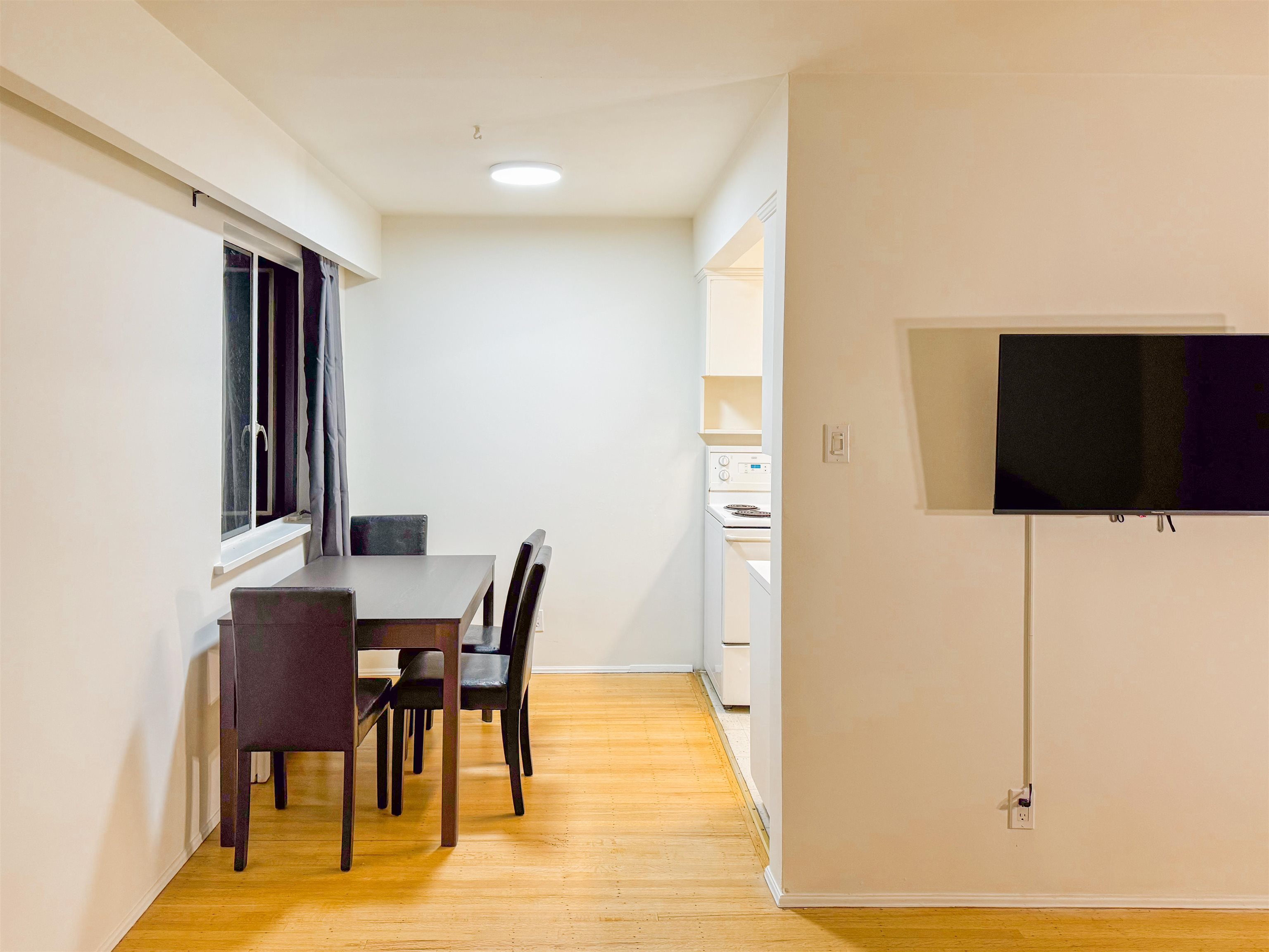Unit 102 - 1925 Nelson Street, Vancouver 3