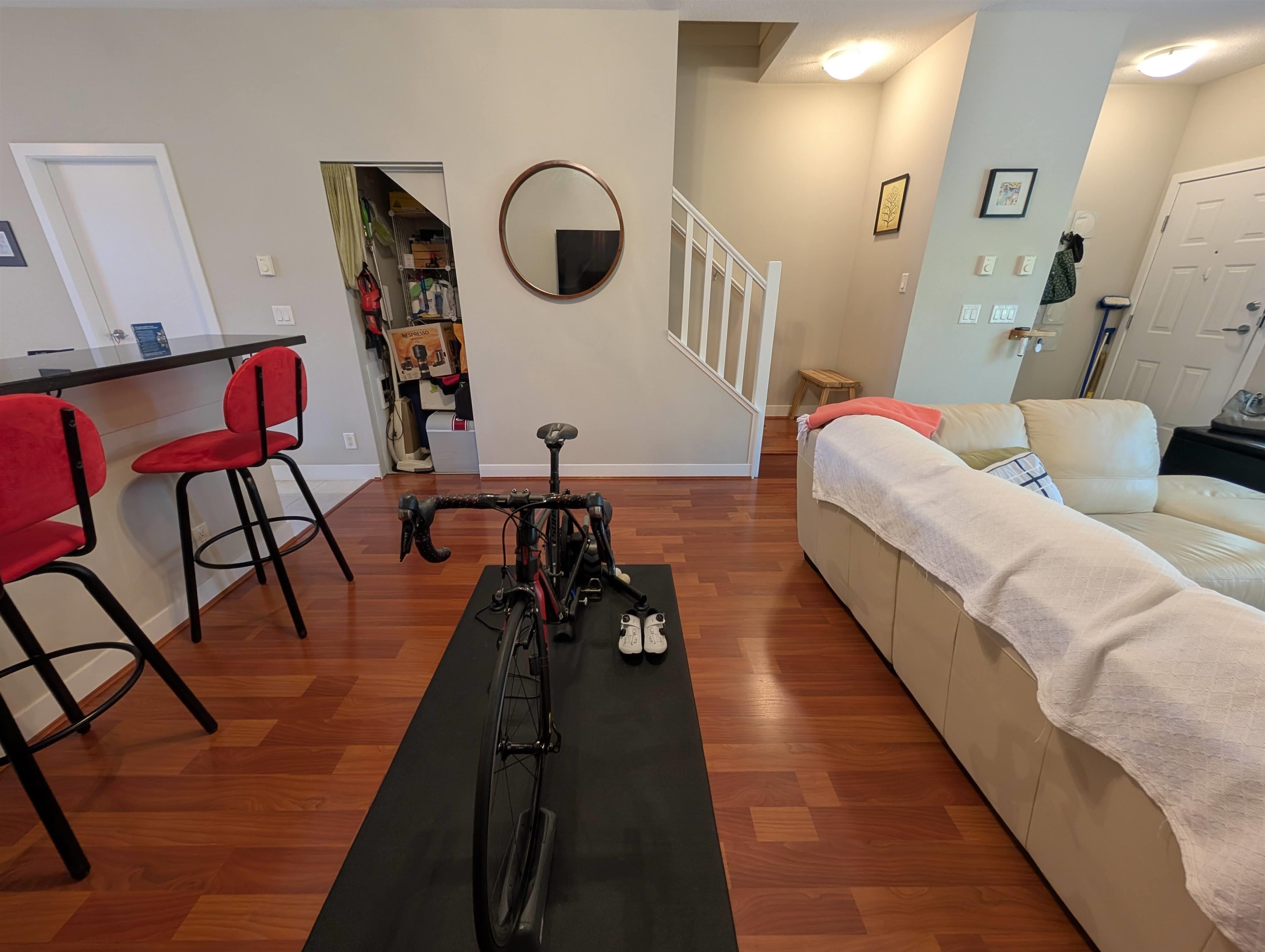 3XXX 54 Avenue E, Vancouver 4