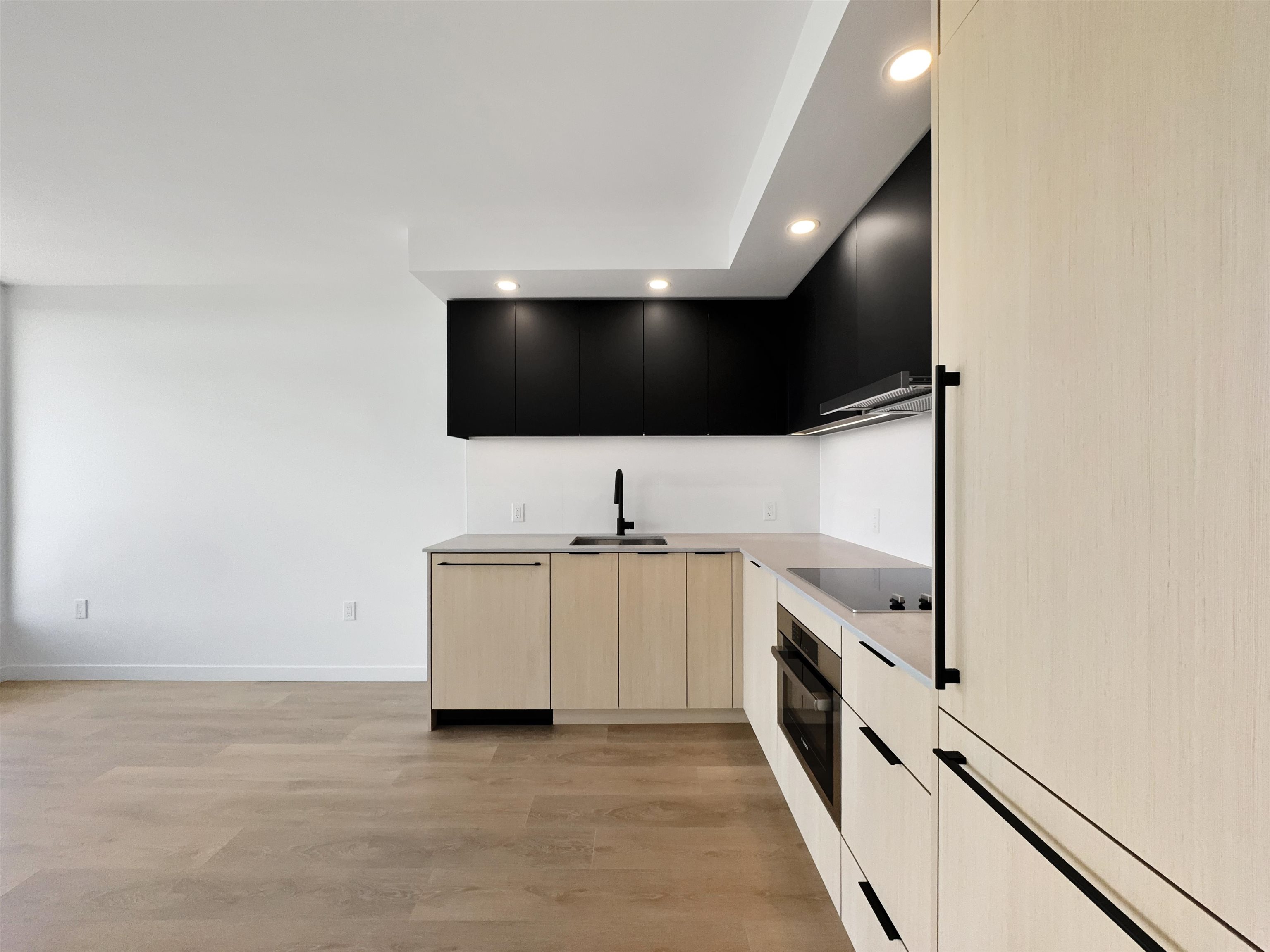 Unit 29XX - 13738 Central Avenue, Surrey 3