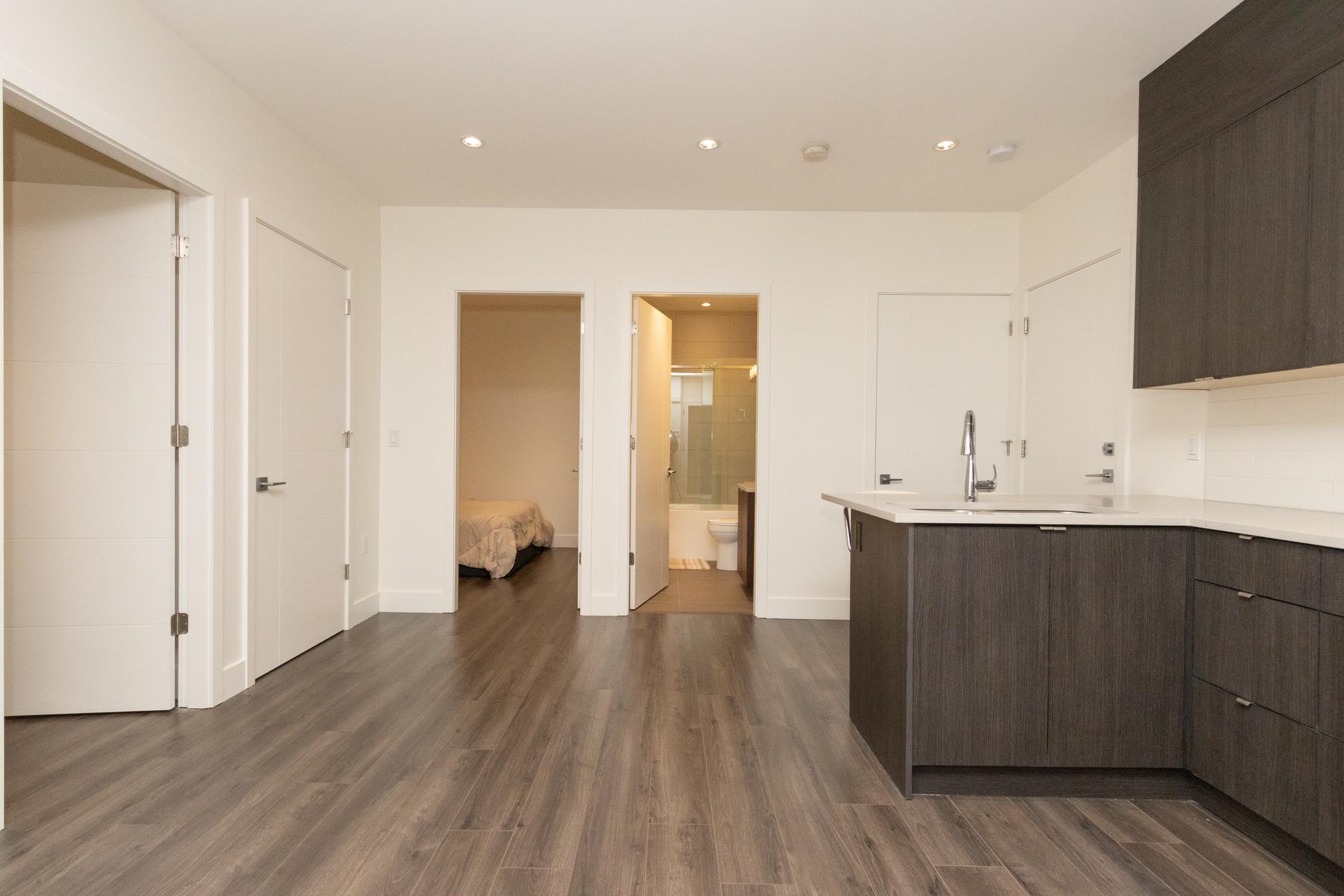 Unit Suite - 7230 Kitchener Street, Burnaby 5