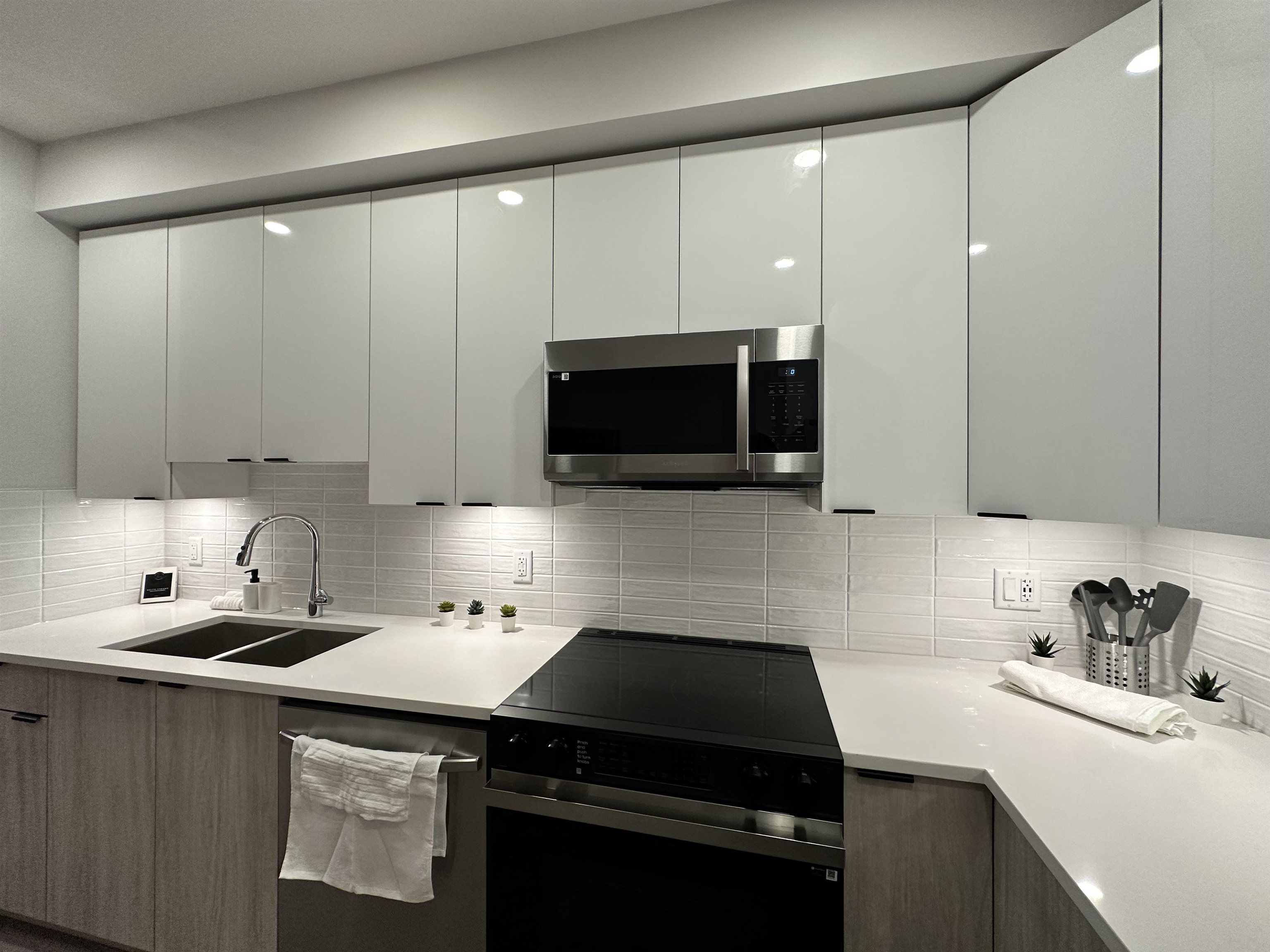 Unit 503 - 20061 Fraser Highway, Langley 5
