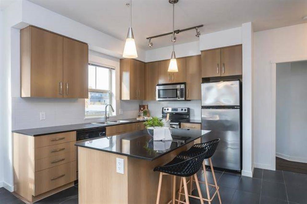22290 North Avenue, Maple Ridge 5