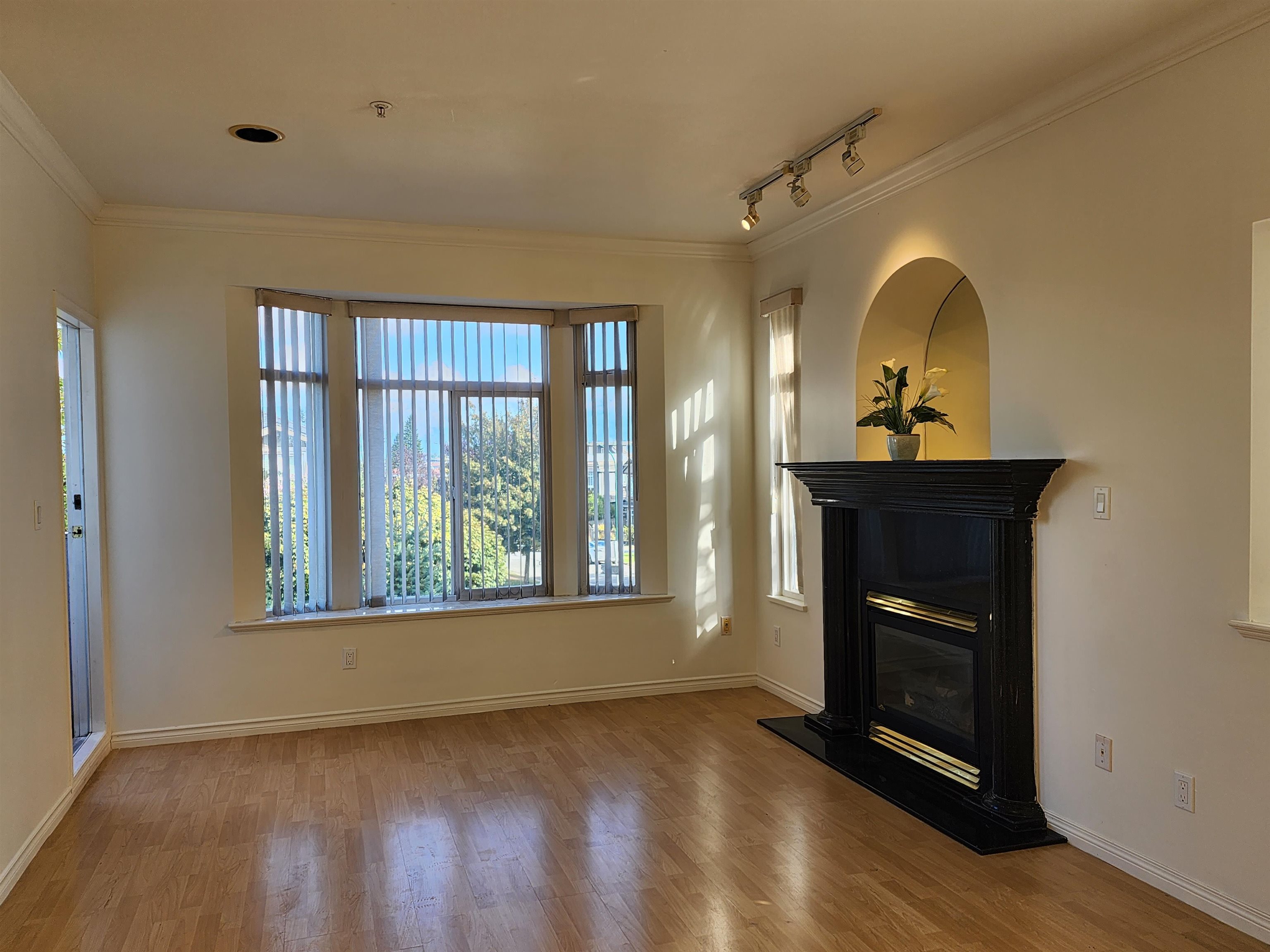 35xx Normandy Drive, Vancouver 3