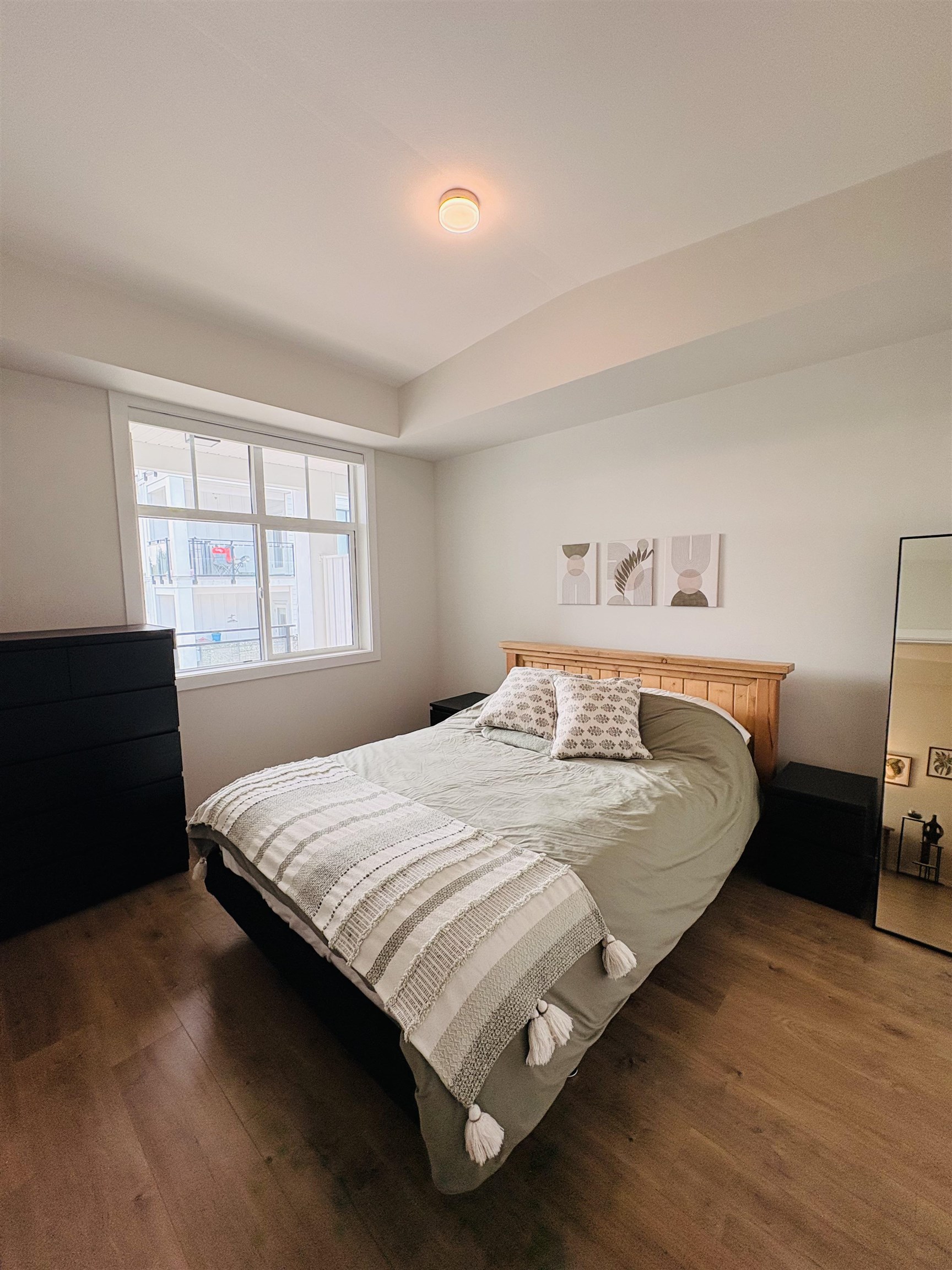 Unit 5th floor - 3319 148 Street, Surrey 4