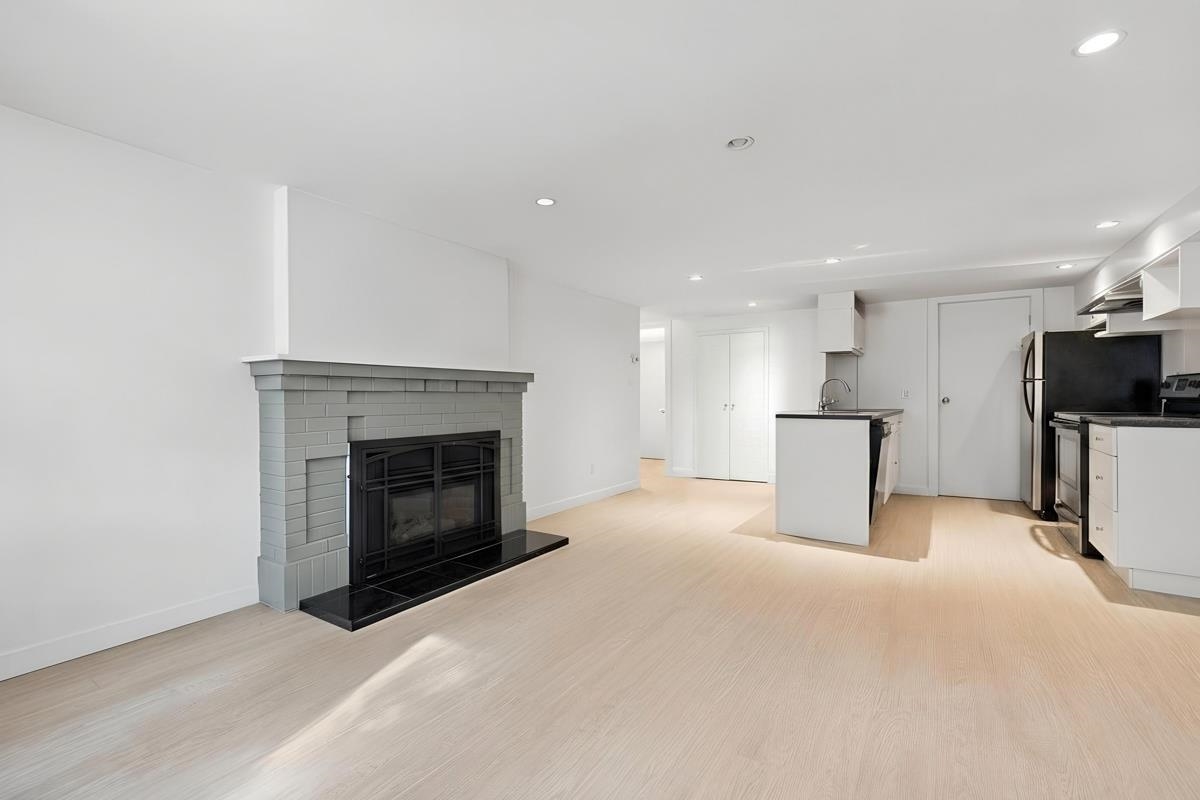 Unit Basement Suite - 2843 W 49th Ave, Vancouver 5