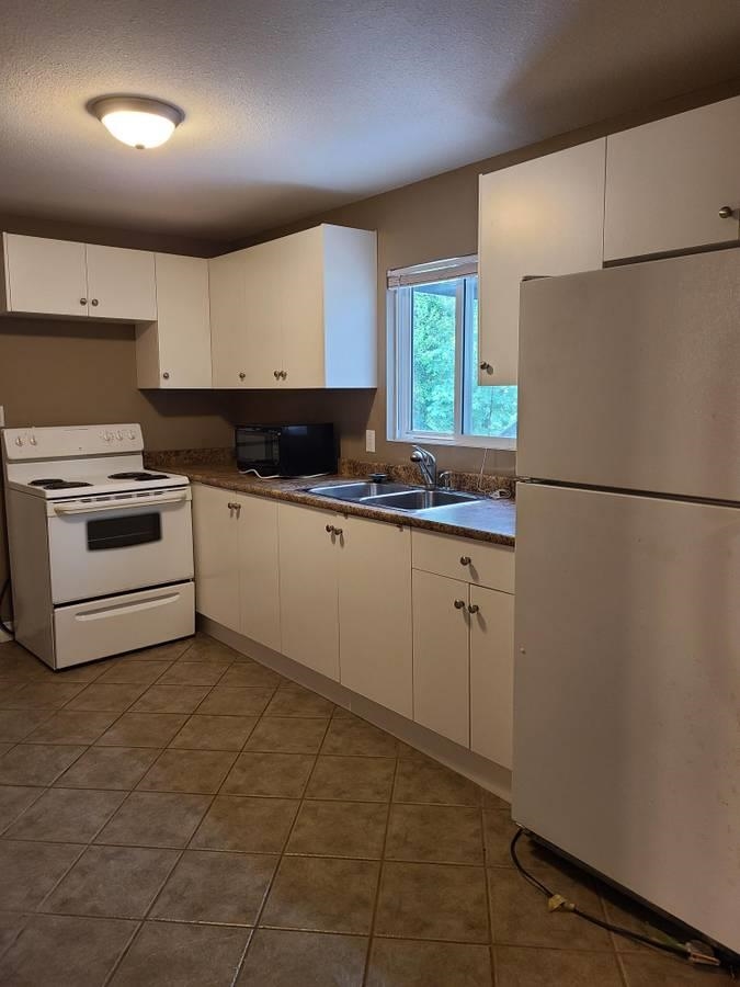 794-Lower Adiron Avenue, Coquitlam 5