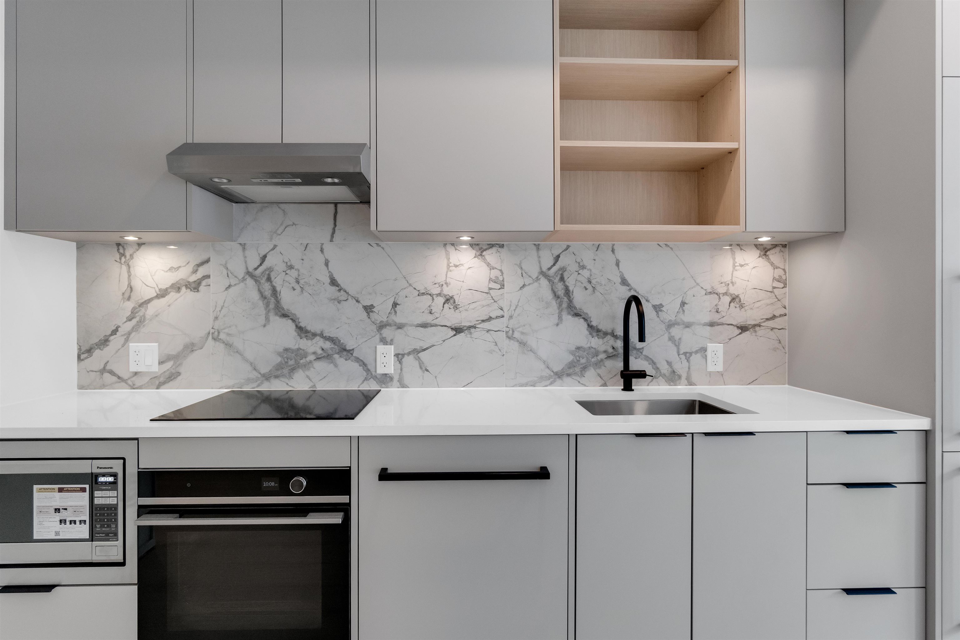 Unit 2XX - 422 3rd Street E, North Vancouver 5
