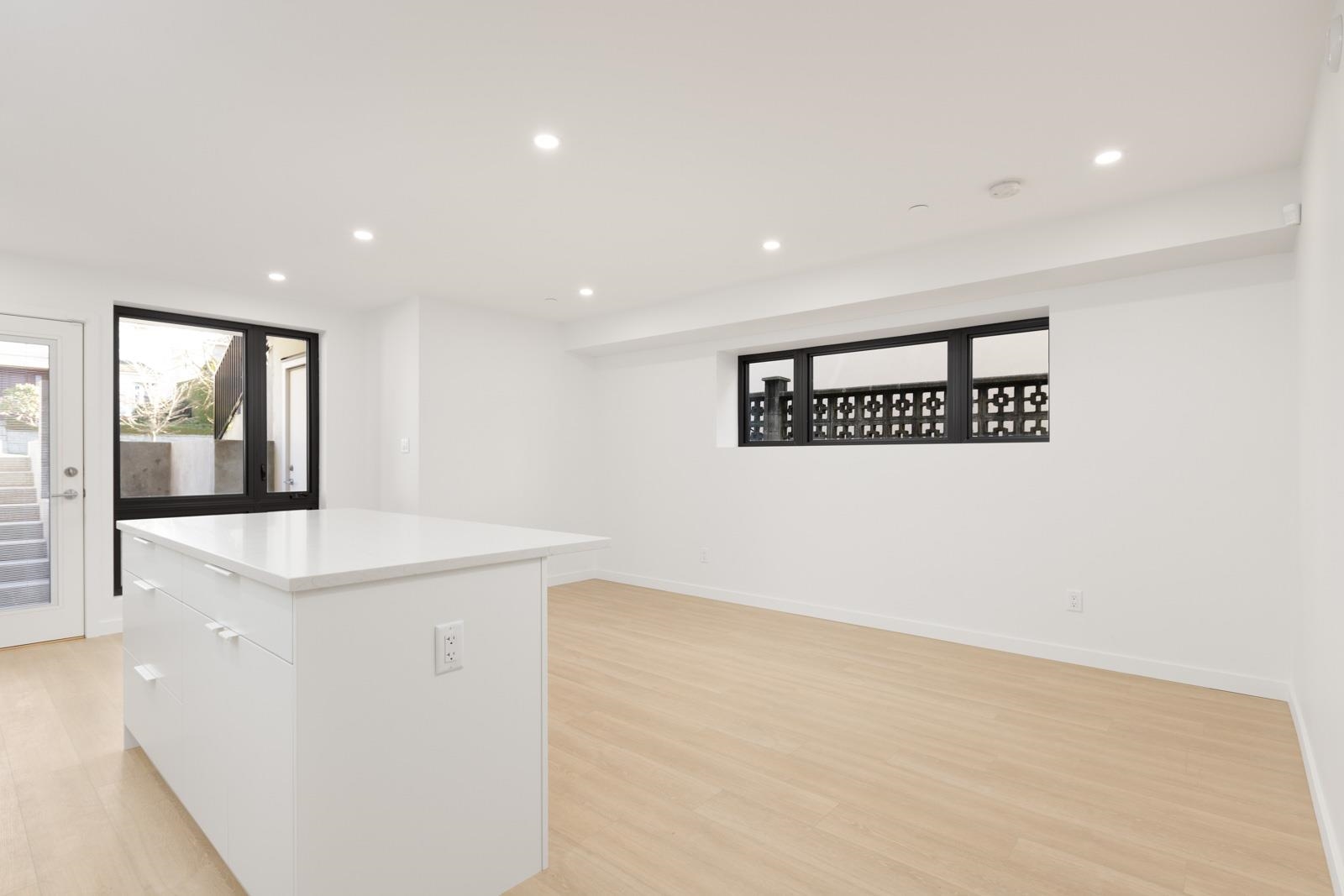 5449-2 Columbia Street, Vancouver 5