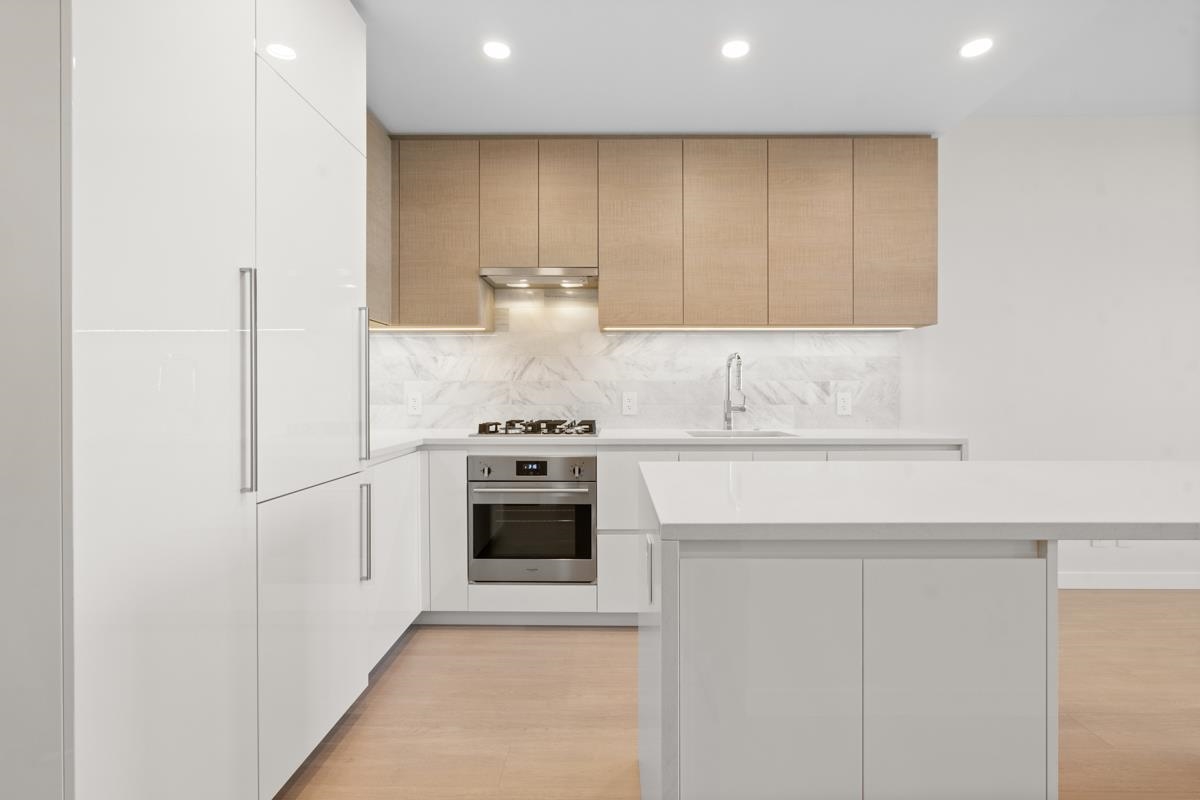 Unit 3509 - 4168 Lougheed Highway, Burnaby 2