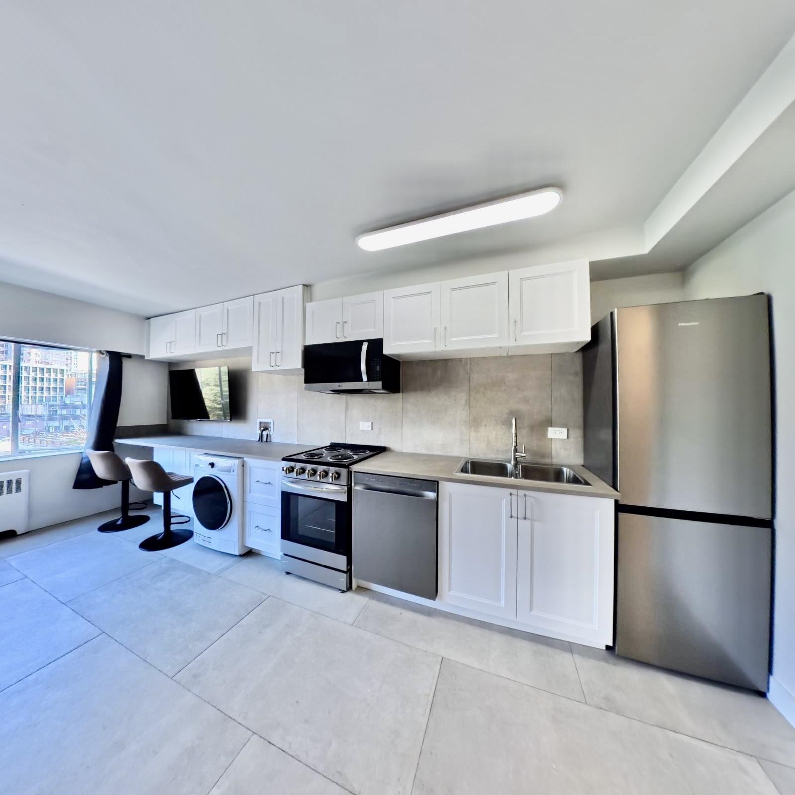 Unit 210 - 1540 Haro Street, Vancouver 2