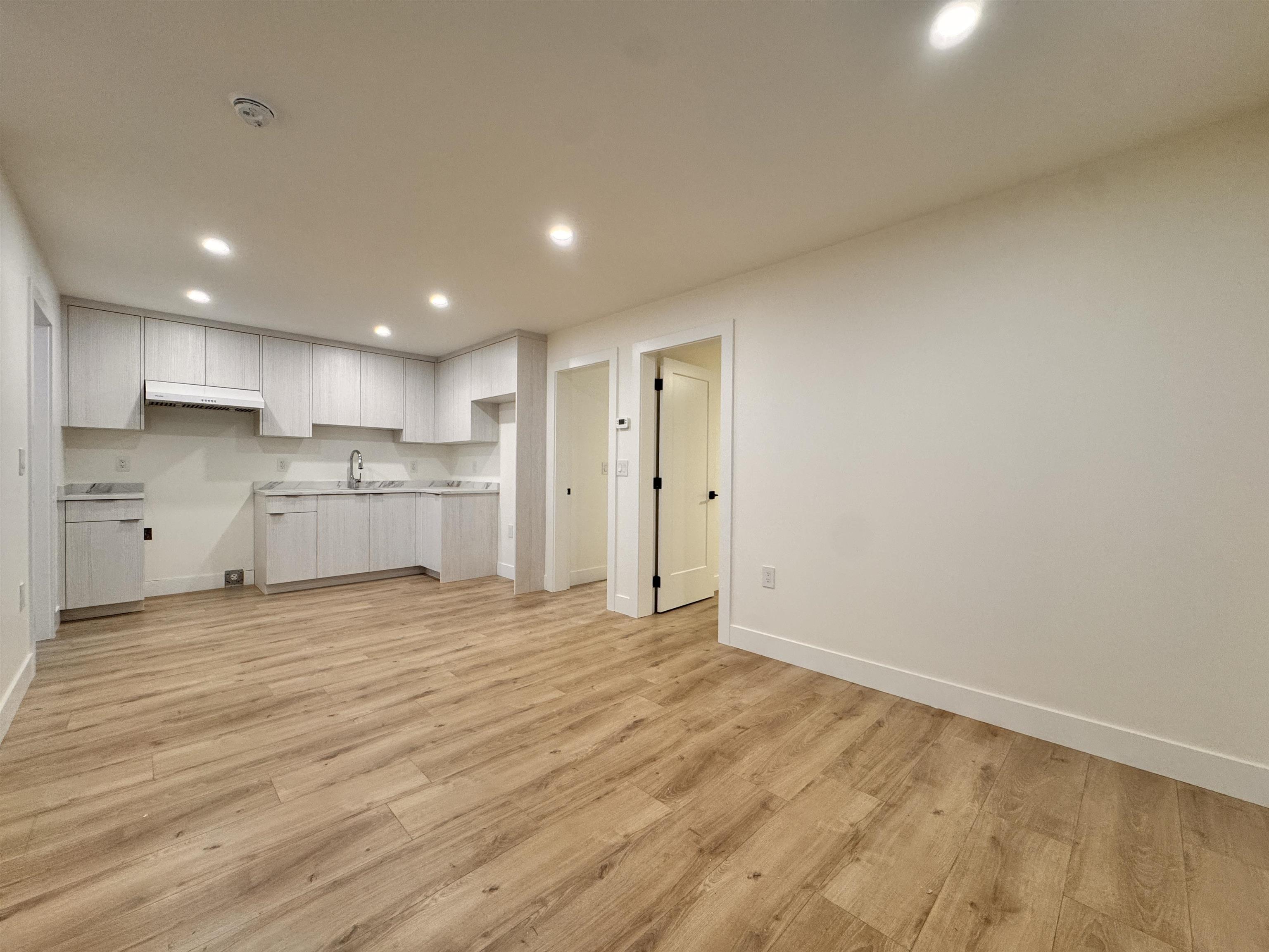Unit B2 - 8633 12 Avenue, Burnaby 5
