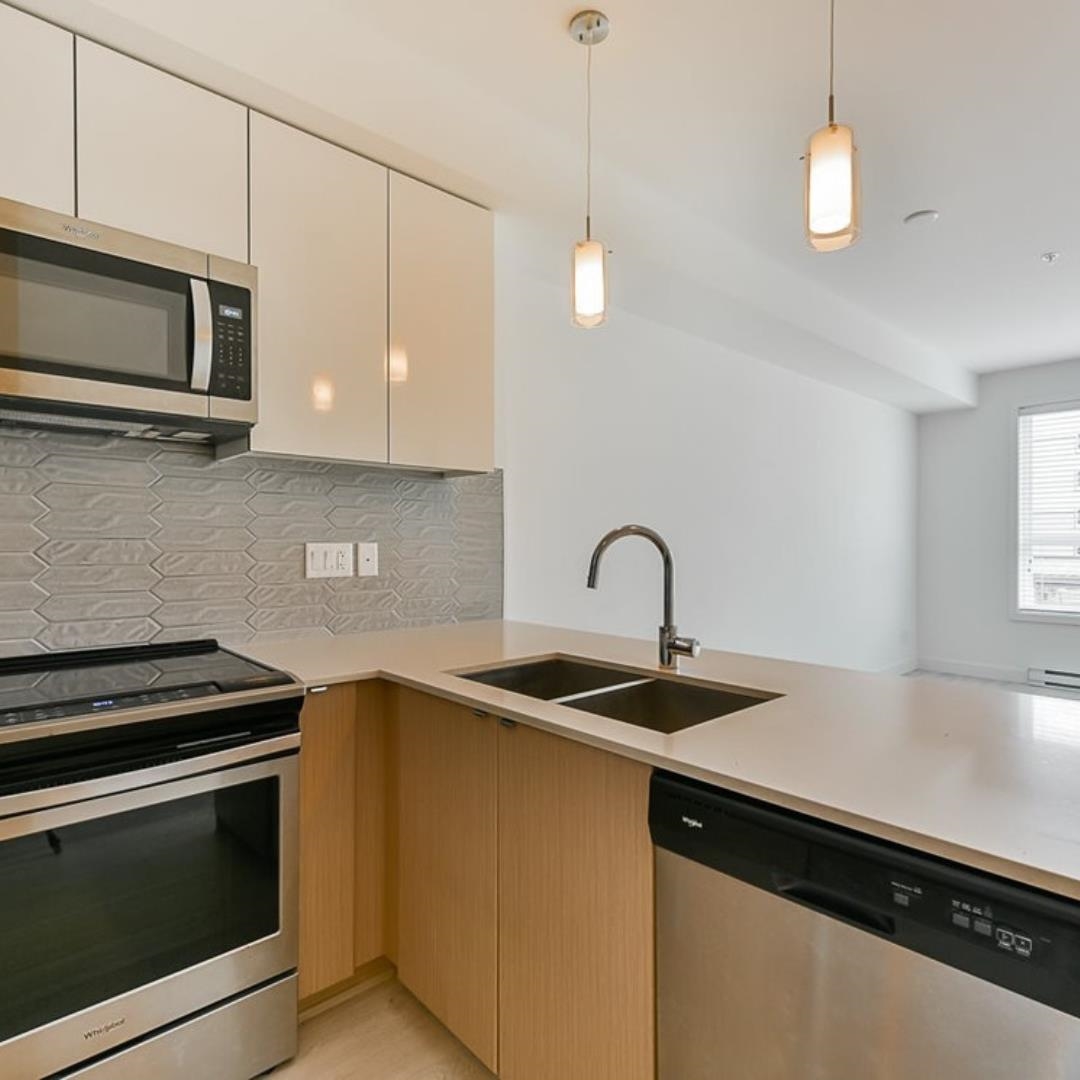 Unit 215 - 19567 64 Avenue, Surrey 3