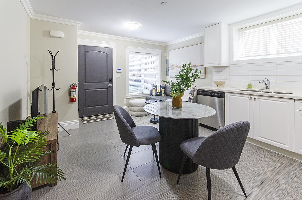 2129 46th Avenue E, Vancouver 3