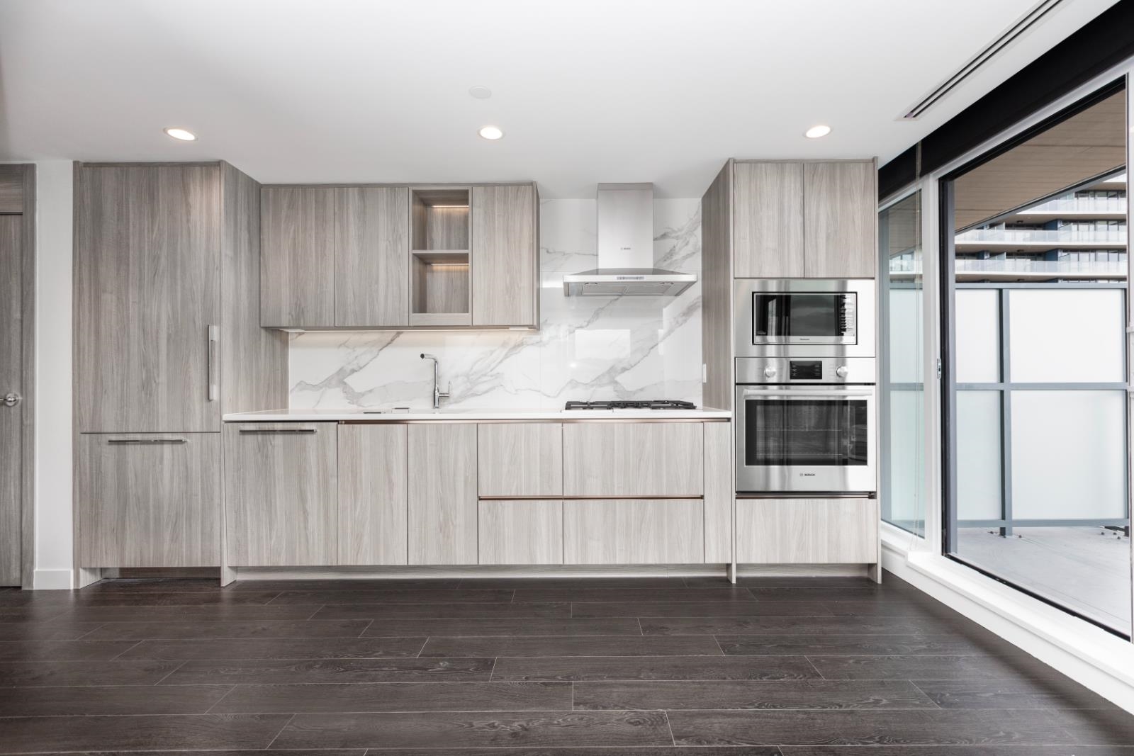 Unit 3207 - 4890 Lougheed Highway, Burnaby 3