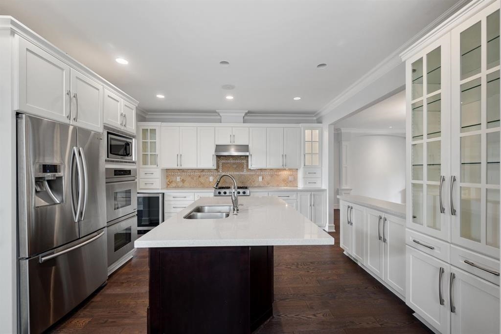 2185 Lawson Avenue, West Vancouver 2