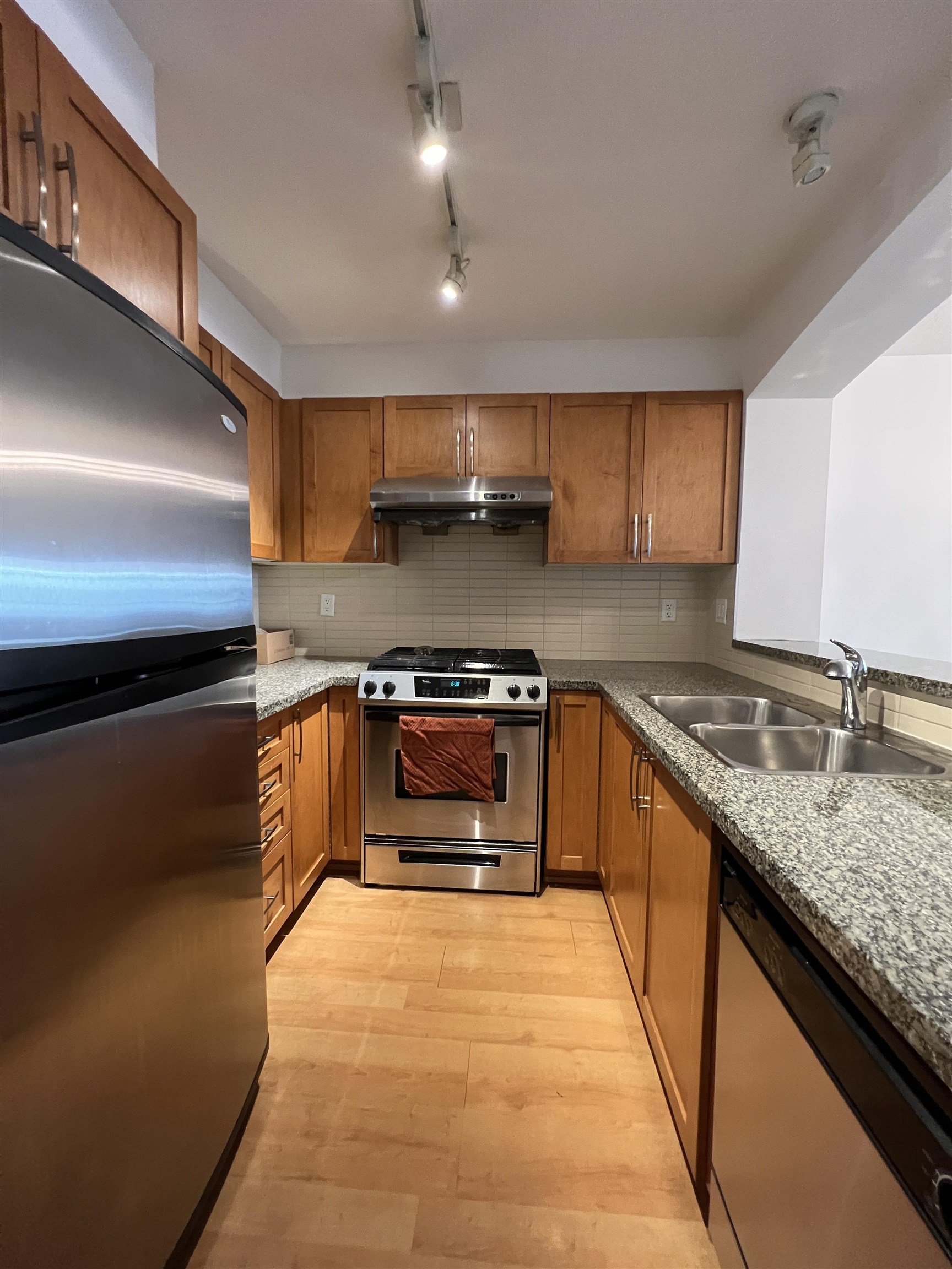 Unit 3xx - 5725 Agronomy Road, Vancouver 3