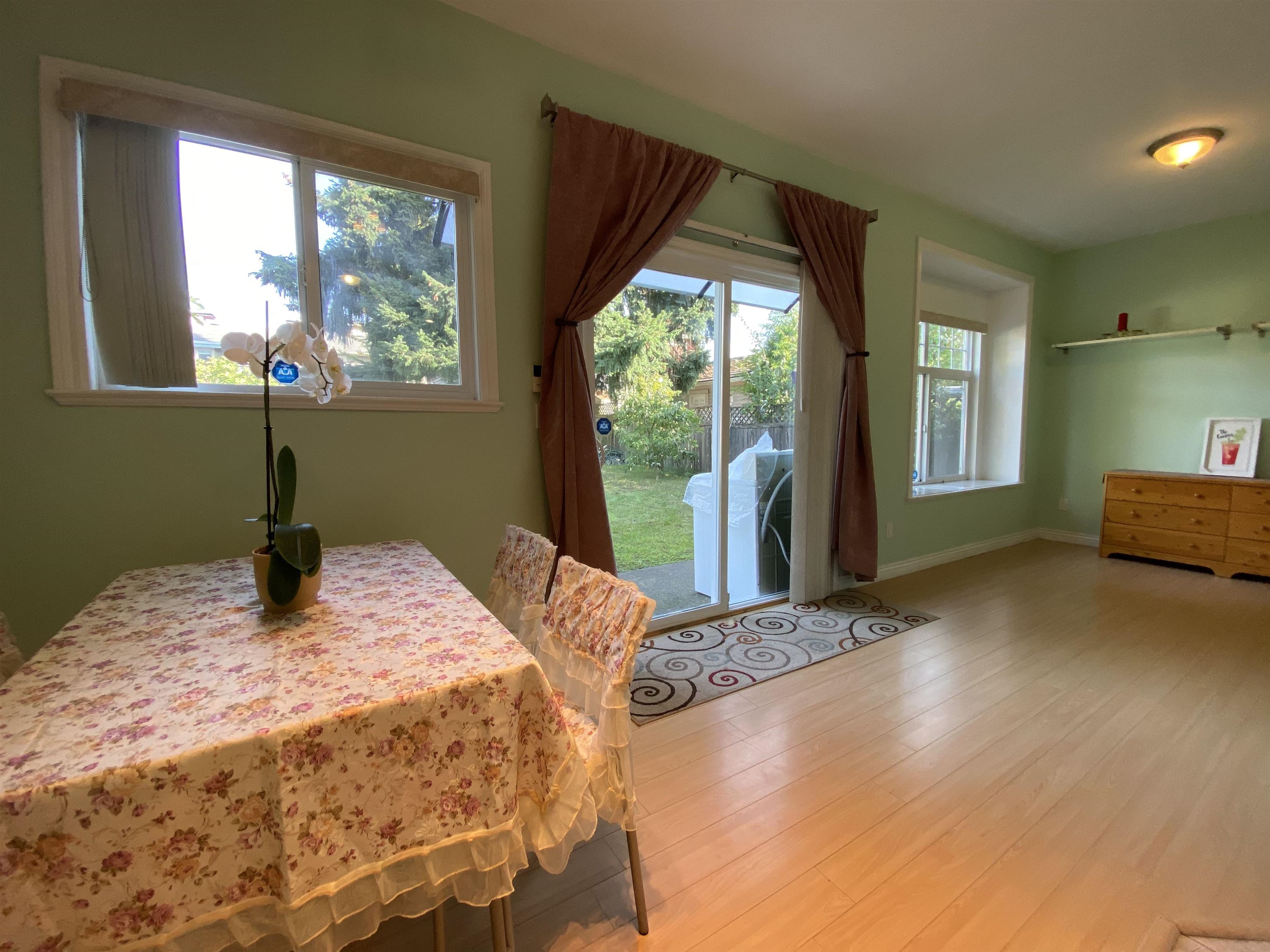 Unit Garden Suite - 6000 Rumble Street, Burnaby 2