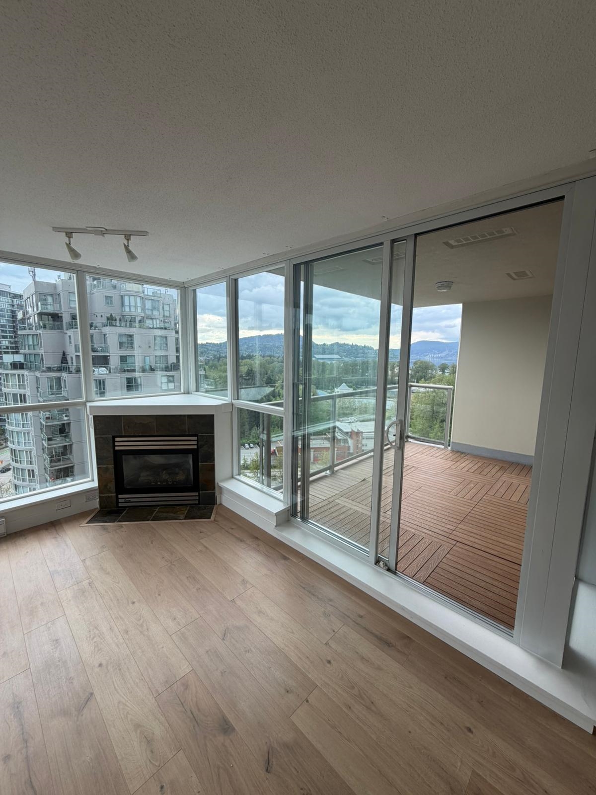 Unit 1603 - 235 Guildford Way, Port Moody 3