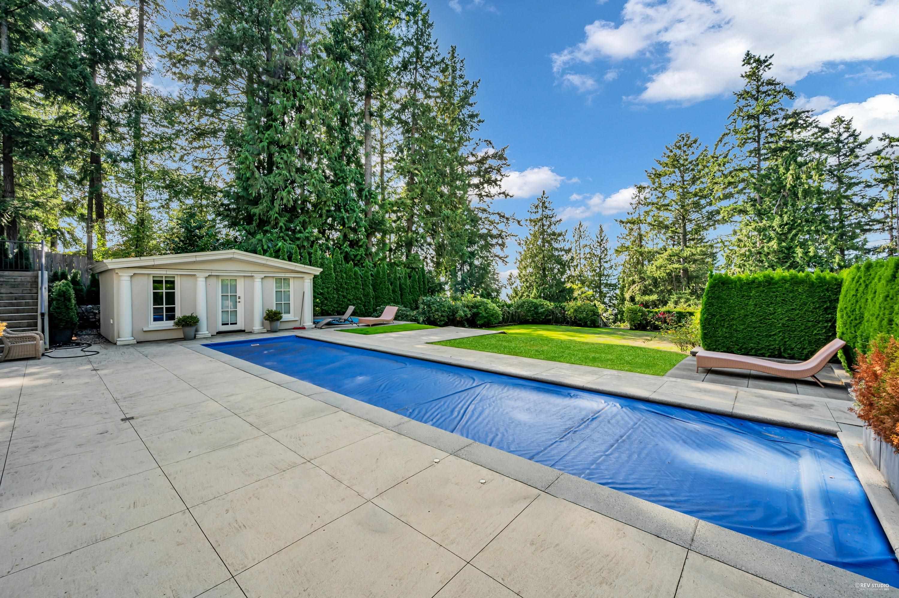 6089 Gleneagles Drive, West Vancouver 3