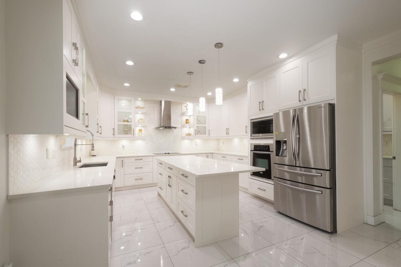 Unit UPPER - 14229 114 Avenue, Surrey 4