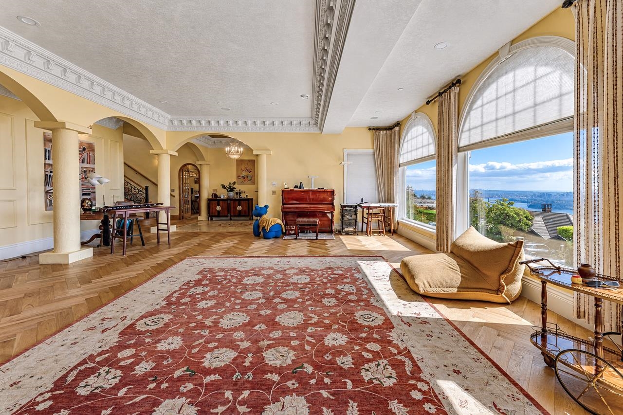 2379 Constantine Place, West Vancouver 5