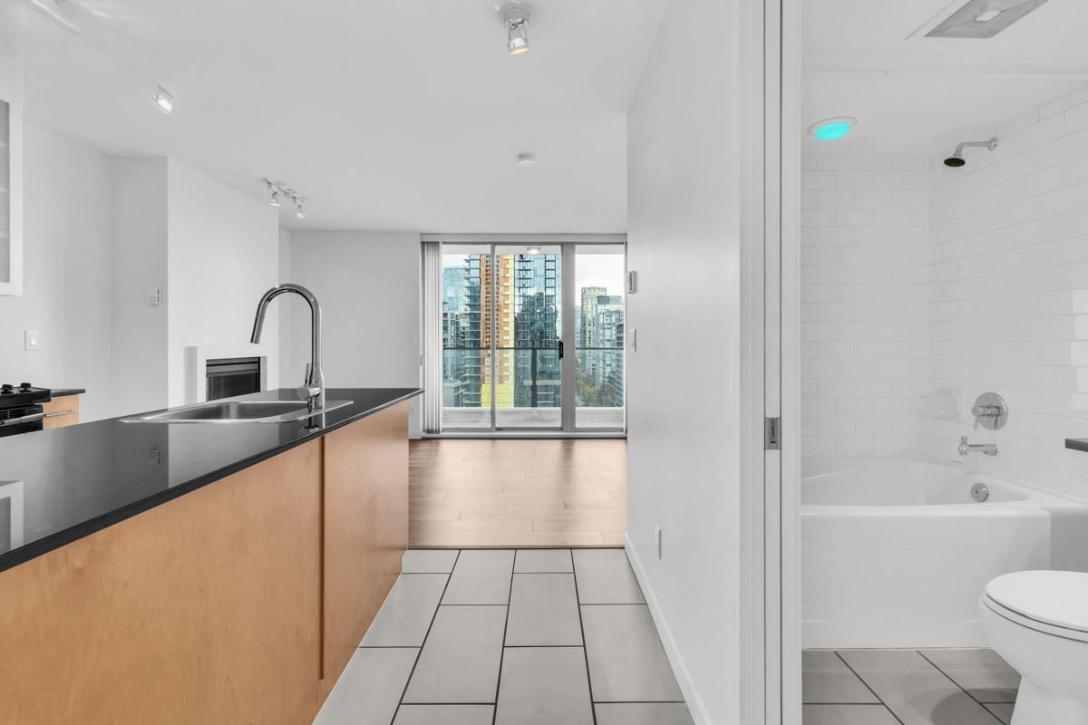 Unit 1703 - 1225 Richards Street, Vancouver 5