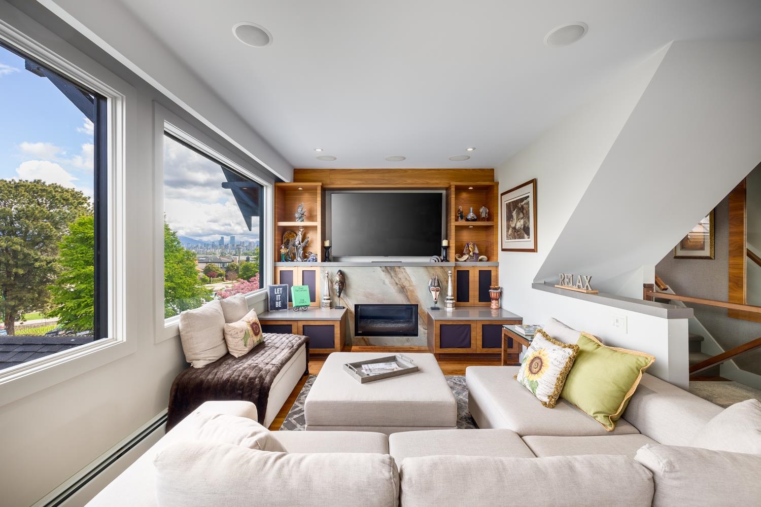 3242 1st Avenue W, Vancouver 4