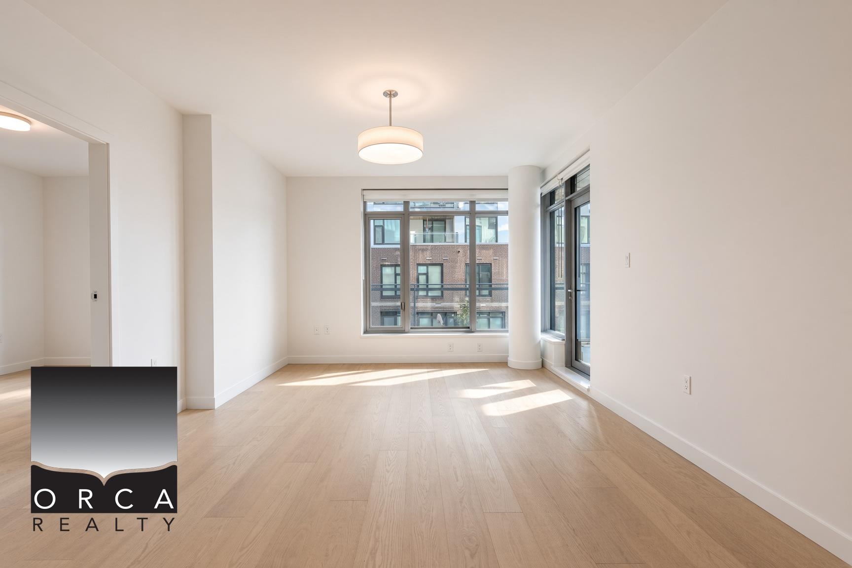 Unit 201 - 777 Harbour Way, North Vancouver 4
