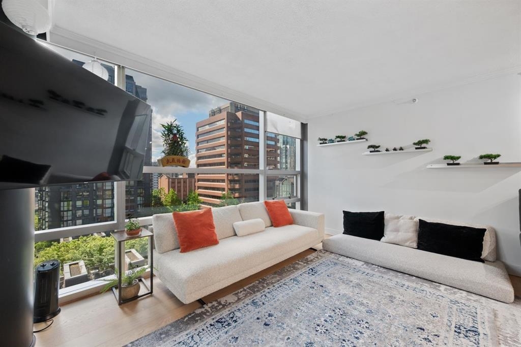 Unit 70X - 1050 Burrard Street, Vancouver 4