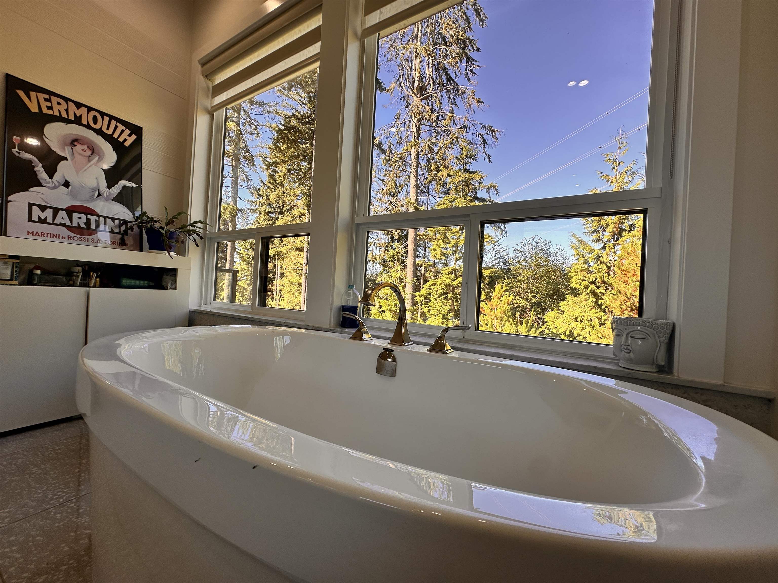 2425 Leggett Drive, Anmore 2