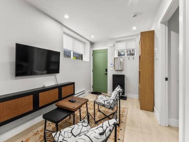 Unit Basement - 32xx E 44th Avenue, Vancouver 3