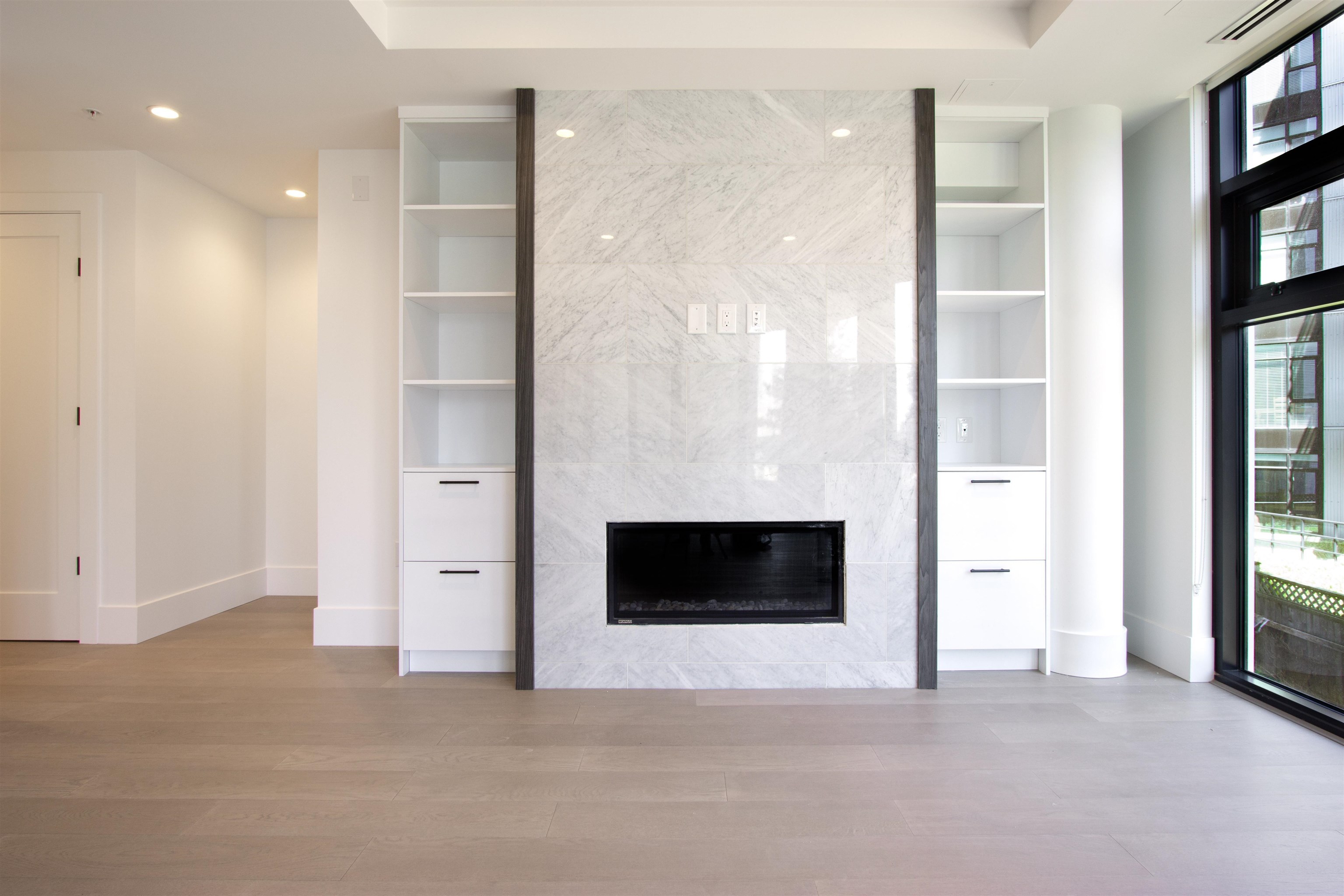 Unit 703 - 14825 Thrift Avenue, Surrey 2