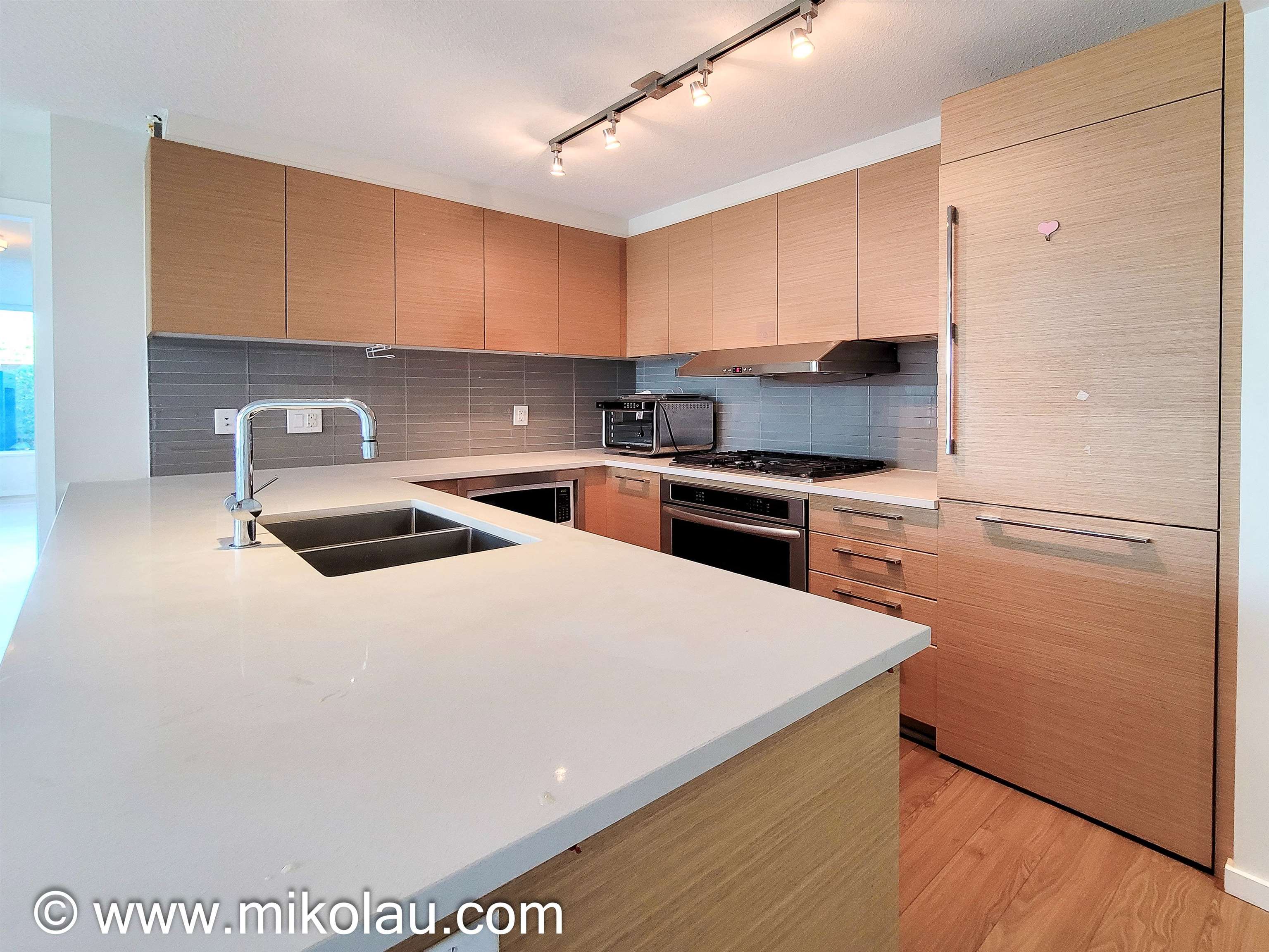Unit 3XX - 6658 Dow Ave, Burnaby 4