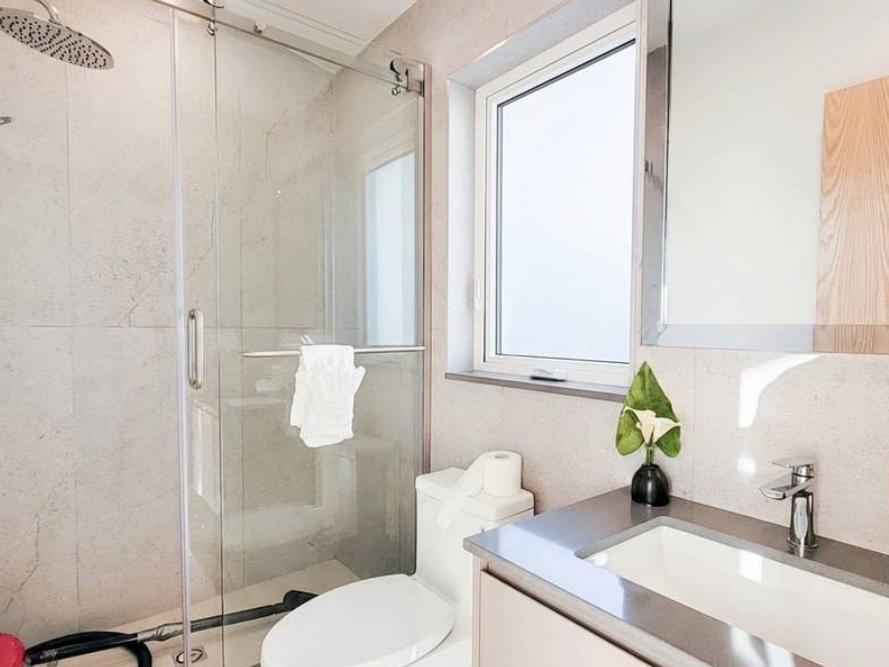 2141 Jefferson Avenue, West Vancouver 3