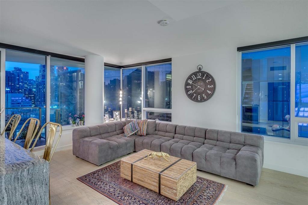 Unit PH2015 - 68 Smithe Street, Vancouver 3