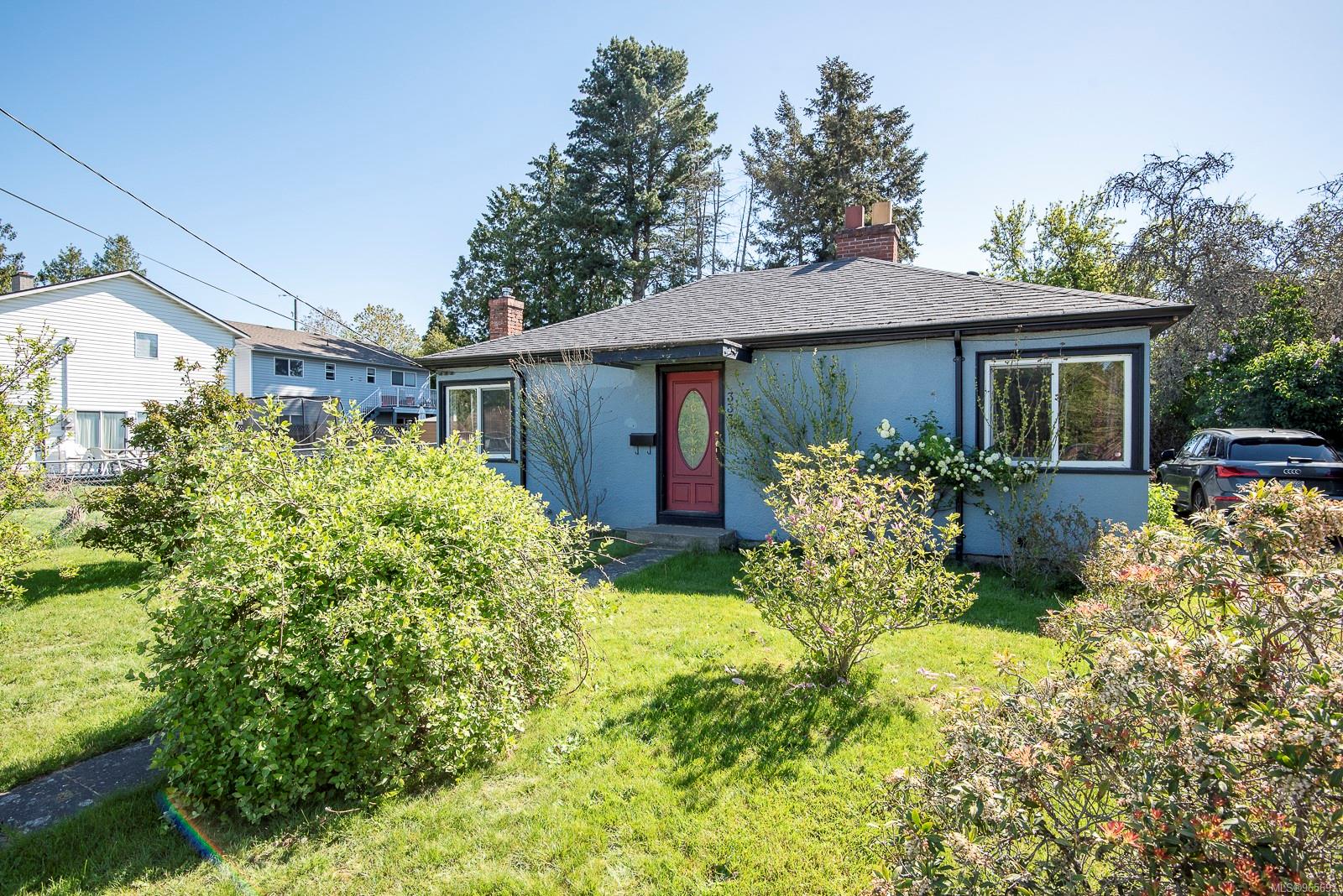 3337 Shelbourne St, Saanich, British Columbia V8P5H2 Sold History