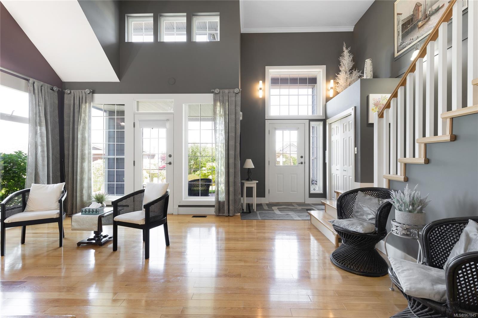 1692 Admiral Tryon Blvd, Parksville, British Columbia V9P1Y1 For Sale