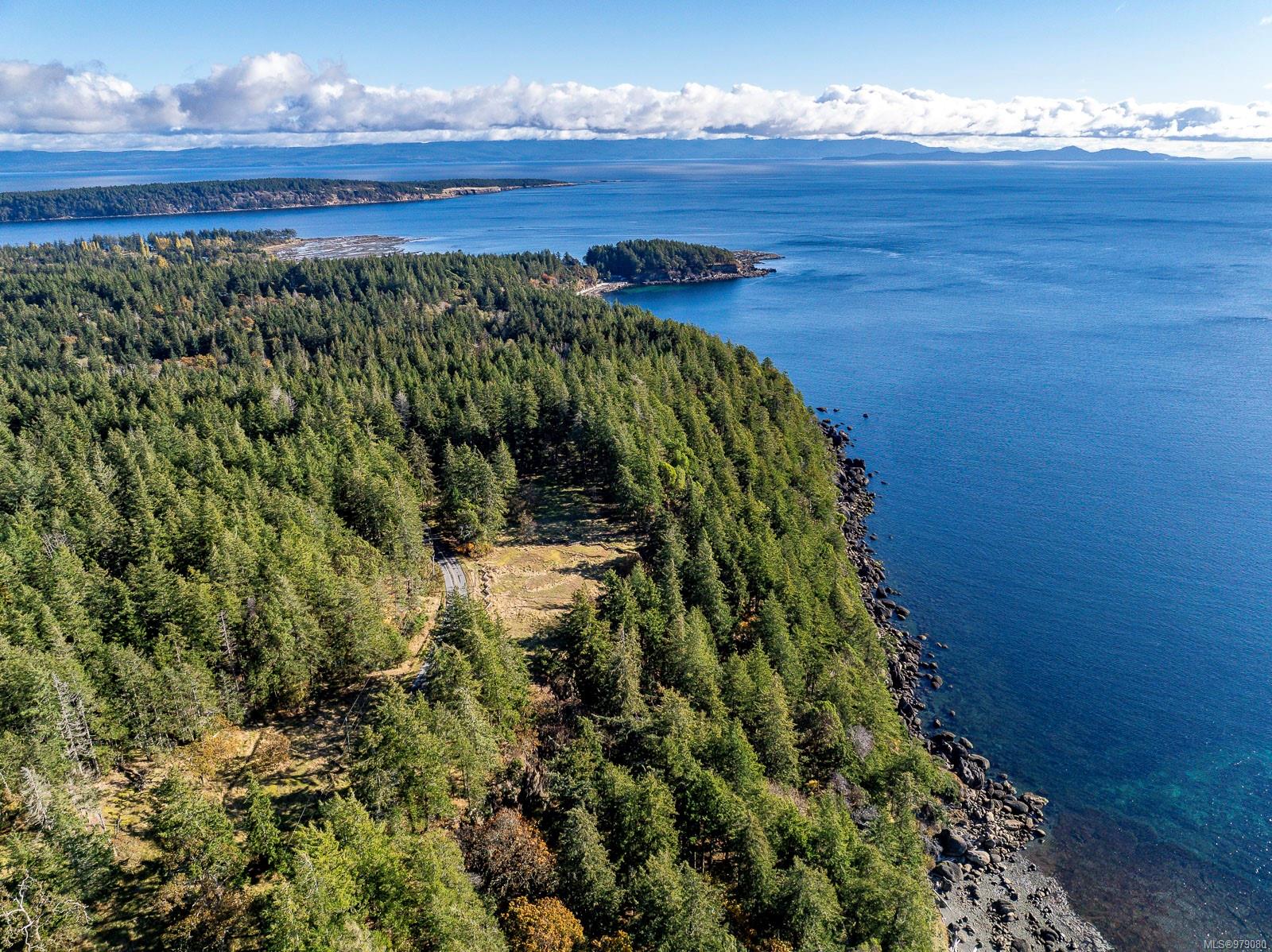 8935 Central Rd, Hornby Island, British Columbia V0R1Z0 For Sale